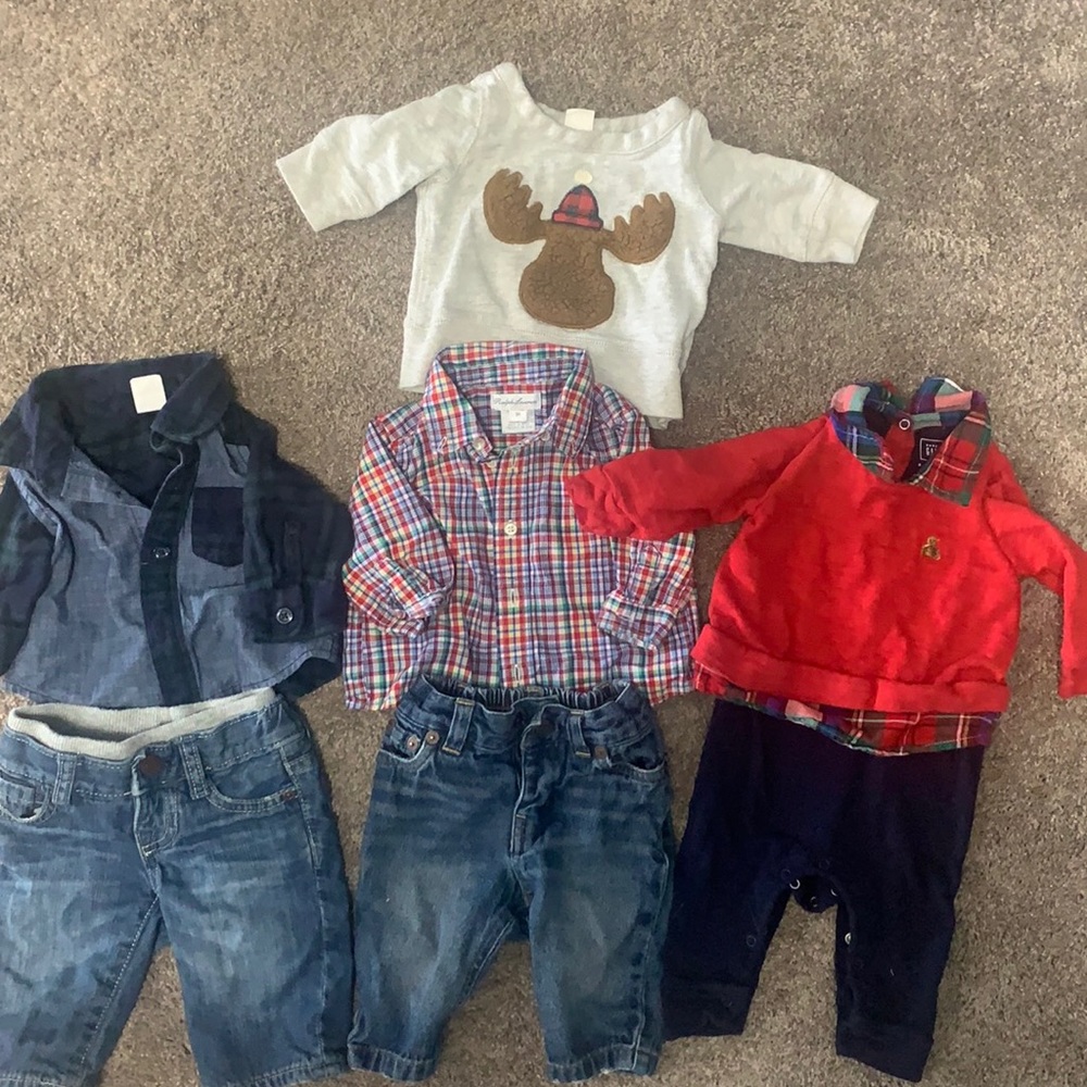 - Gap Baby boy 0-3M holiday lot- tops/bottoms